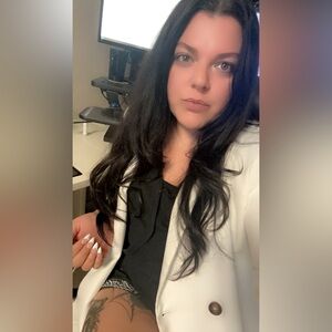 Meet your Posher, Diana